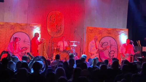 /../assets/images/featured/q-Pf0_ee0Zg_Me-First-and-the-Gimme-Gimmes-Ghost-Riders-in-the-Sky-Johnny-Cash-Live.jpg