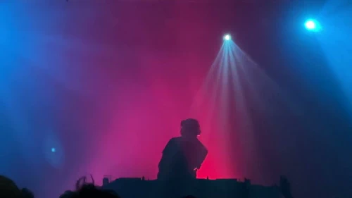 /../assets/images/featured/qsH1eCepCfo_The-Crytal-Method-Strut-Extended-Mix-|-Only-For-A-Moment-Extended-Mix-mix-Live.jpg