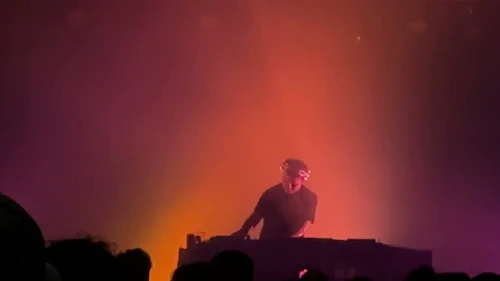 /../assets/images/featured/r9rrTmsV854_The-Crystal-Method-So-Alive-Love-and-Rockets-mix-Live.jpg