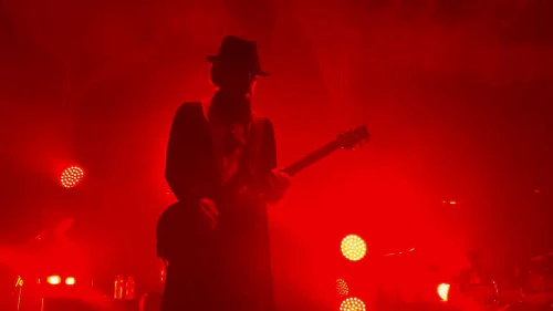 /../assets/images/featured/uY42btjnJKc_Janes-Addiction-Mountain-Song-Live.jpg