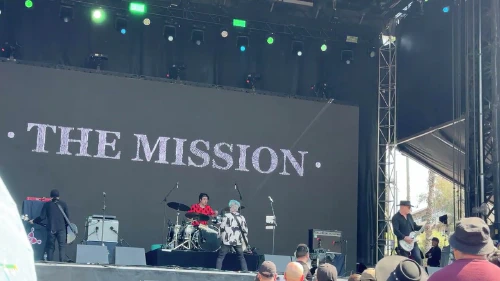 /../assets/images/featured/uoYNdb6nttw_The-Mission-Wasteland-Live.jpg