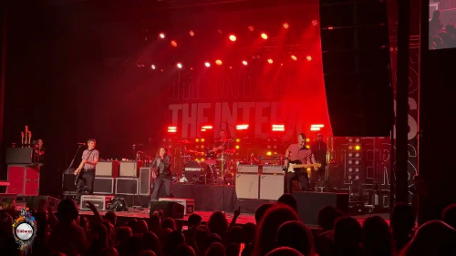 /../assets/images/featured/veR2H0qlRGI_The-Interrupters-Judge-Not-Live.jpg